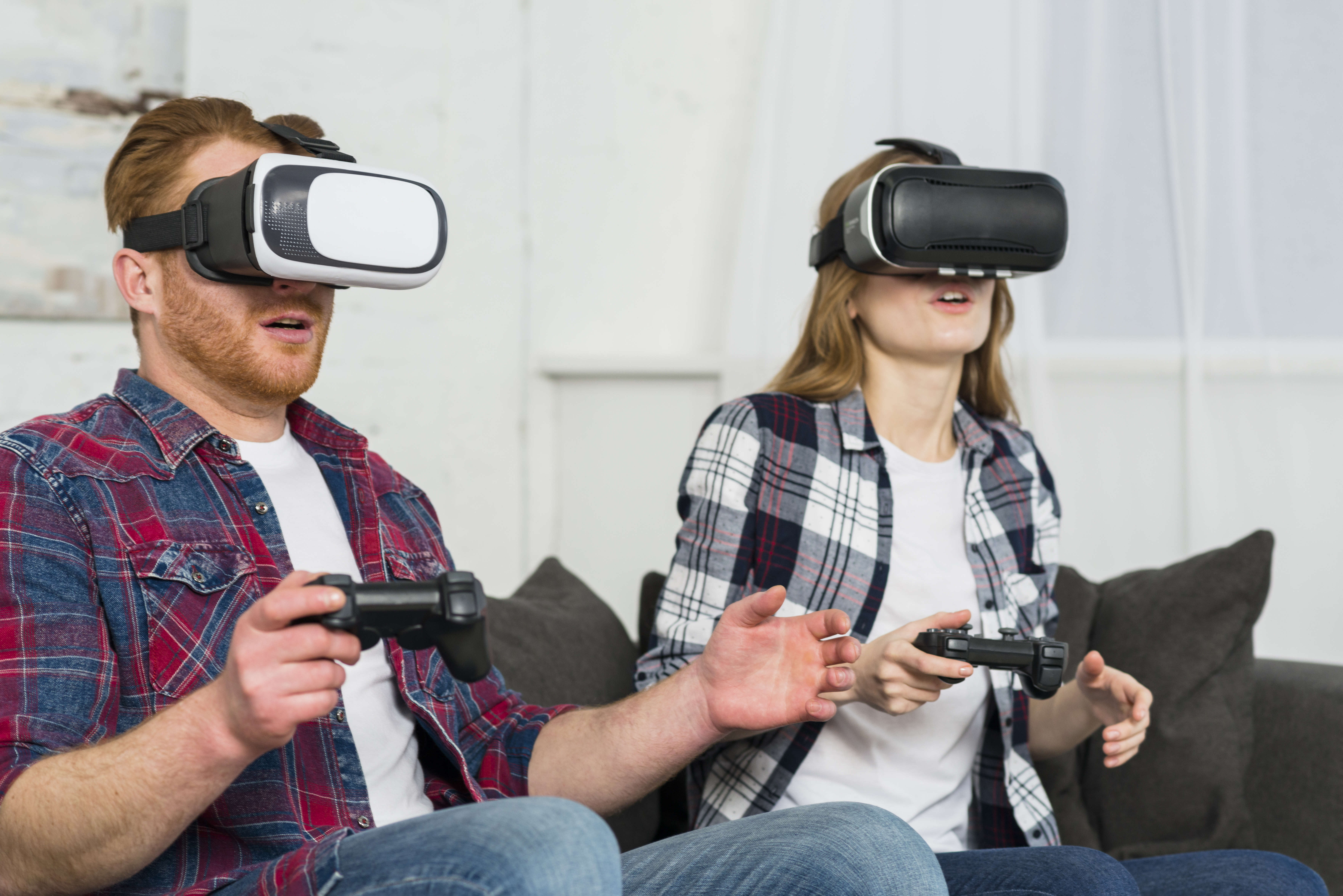 Read more about the article HOW CAN AR AND VR TECHNOLOGIES IMPACT THE GAMING INDUSTRY?