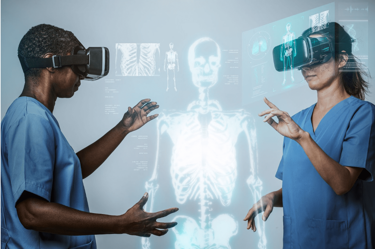 Read more about the article MEDICINE ENTERS THE DIGITAL AGE: HOW AR AND VR TRANSFORMING HEALTHCARE